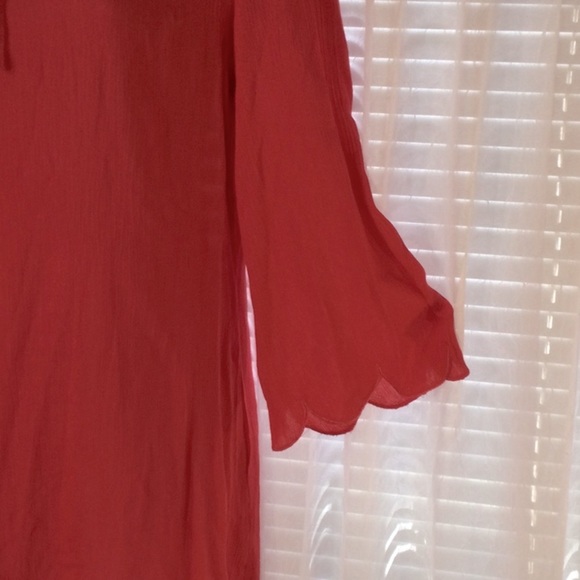 Francesca's Scalloped Edge Cover Up Sz S/M - Picture 3 of 9